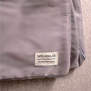 Wel Lai Shi Jia, Luggage Bag